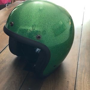 Bobber motorcycle helmet